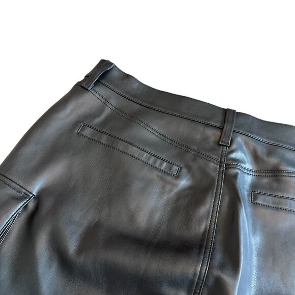Pistola Rhea Black Faux Vegan Leather Mini Skirt Cargo Pockets Size 31 Women's - Picture 12 of 14
